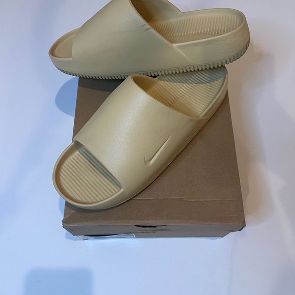 Nike Calm Slide in Tan - Picture 8 of 8